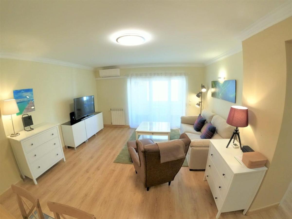 Carnaxide Modern T1 Apartment W Balcony In Carnaxide Oeiras Lisbon Exterior photo