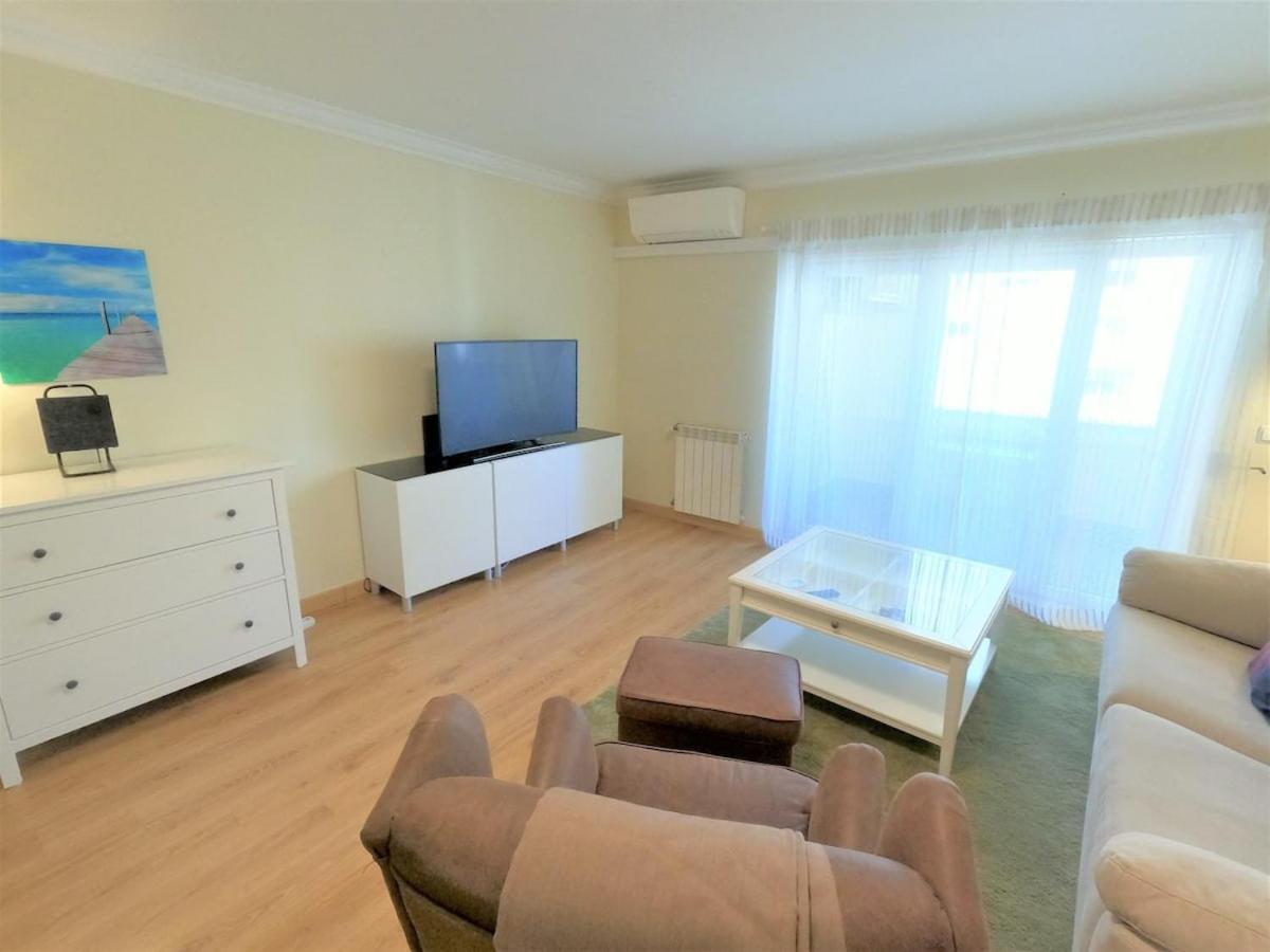 Carnaxide Modern T1 Apartment W Balcony In Carnaxide Oeiras Lisbon Exterior photo